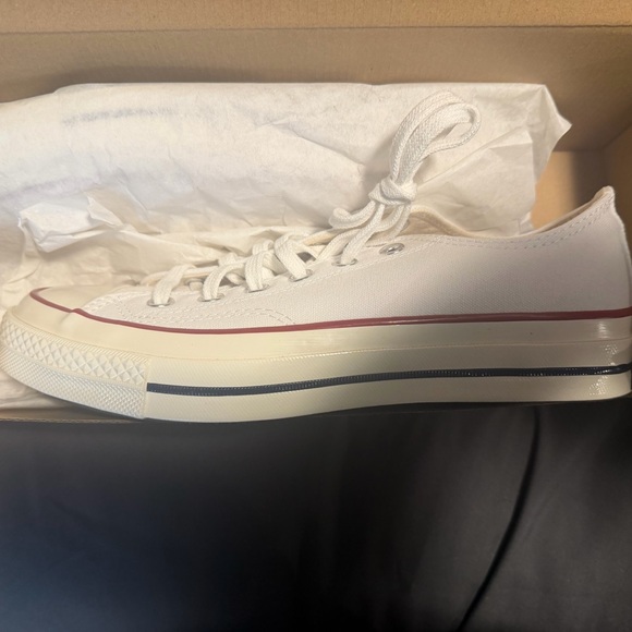 Converse White and Red Canvas Sneakers - Picture 4 of 5